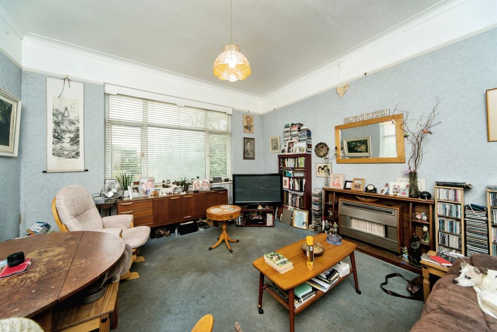 Property photo 3 of 16
