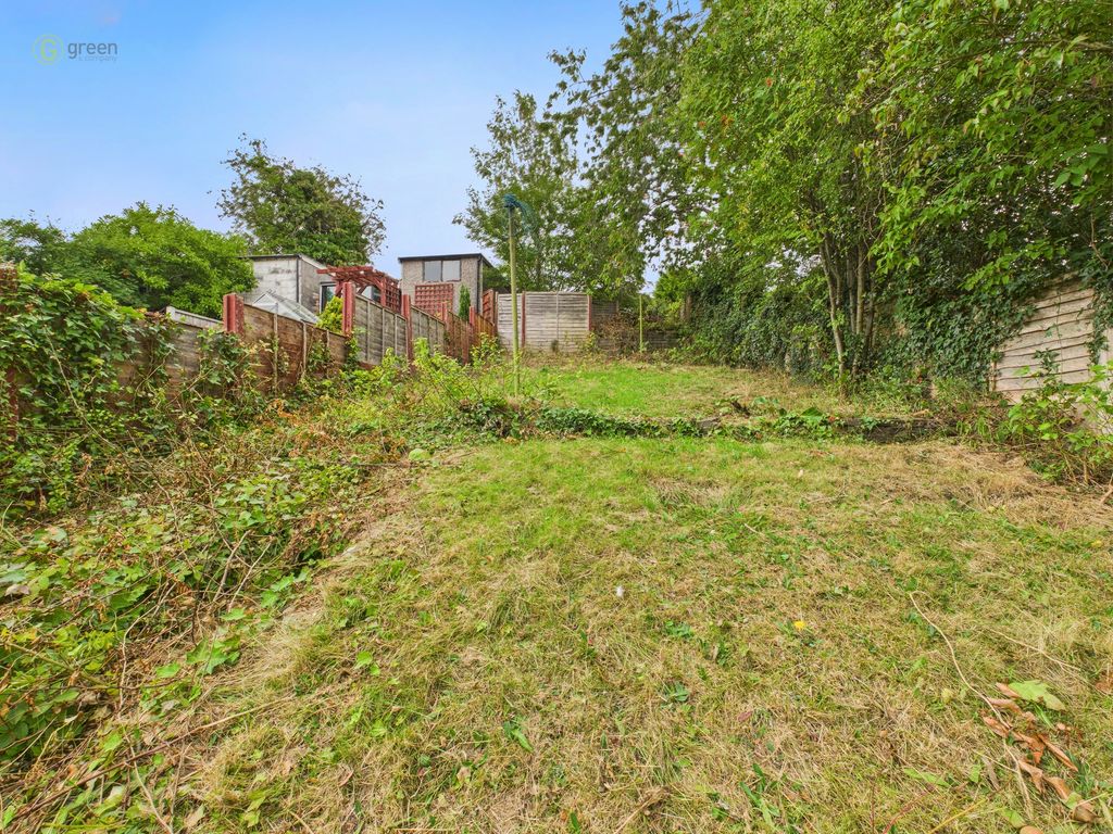 Property photo 2 of 36