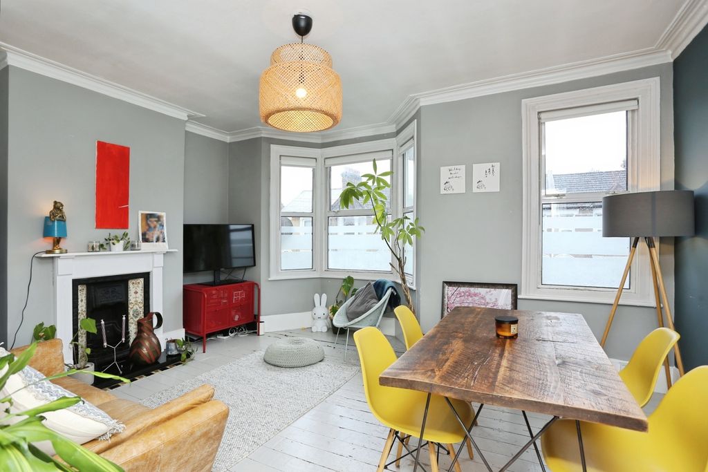 Property photo 2 of 10 Photo