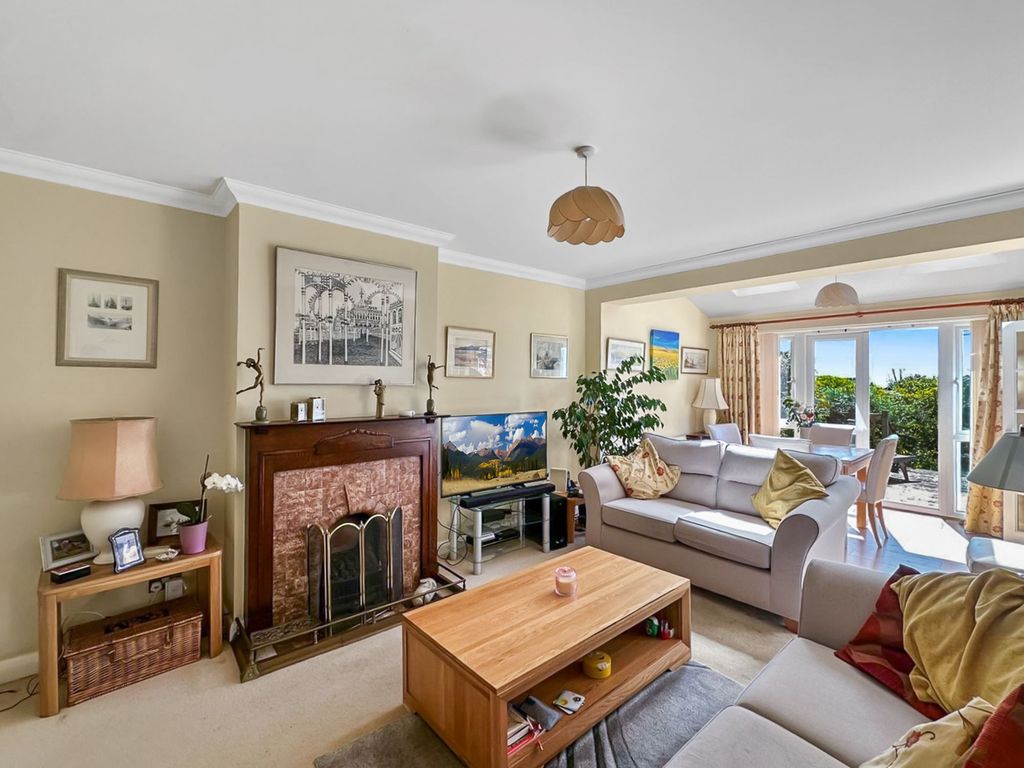 Property photo 3 of 30