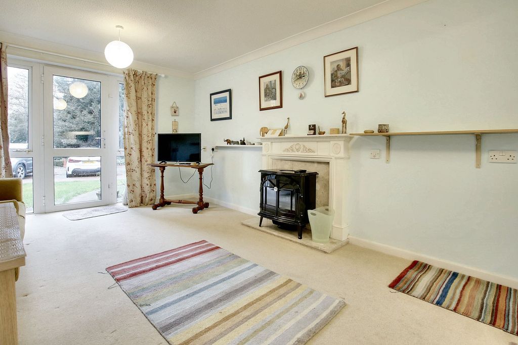 Property photo 1 of 24