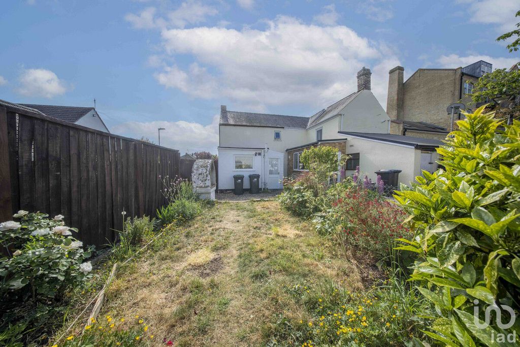 Property photo 2 of 15