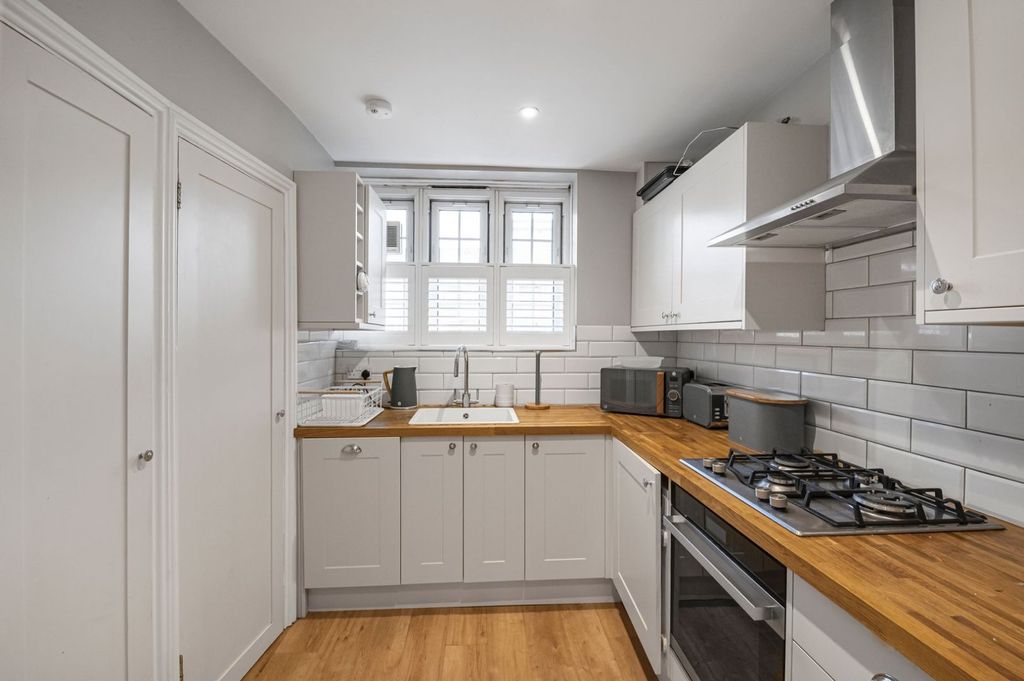 Property photo 3 of 7 Picture No. 16