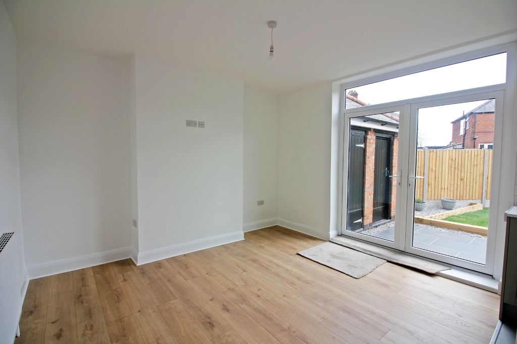 Property photo 3 of 22 Img_1098_