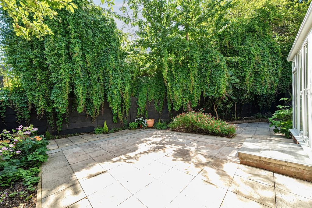 Property photo 3 of 24 1483663-18-6A3A87...