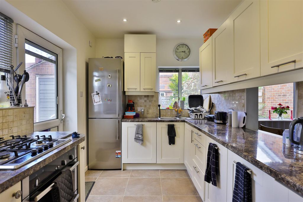 Property photo 2 of 12 5-396A1927.Jpg