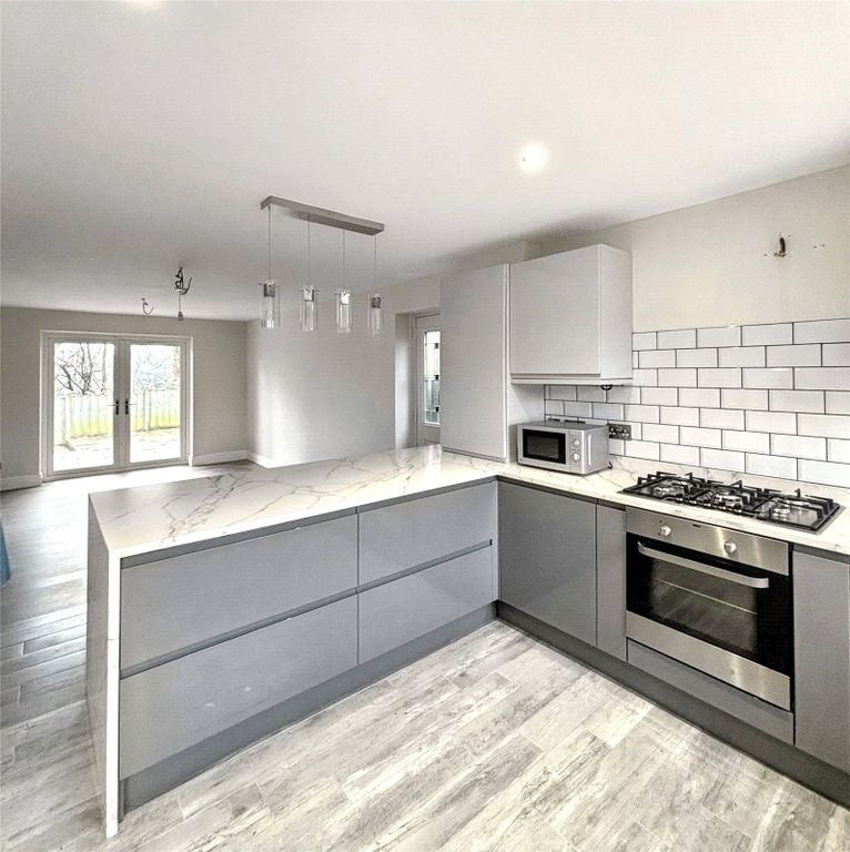 Property photo 3 of 16 Picture No. 26