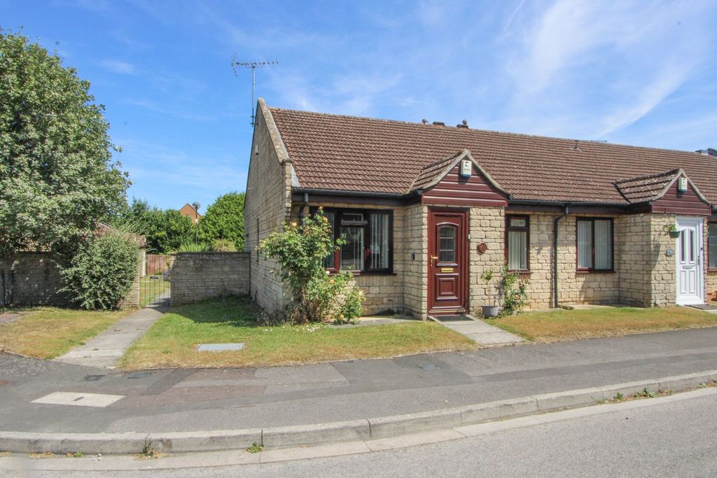 Property photo 1 of 21