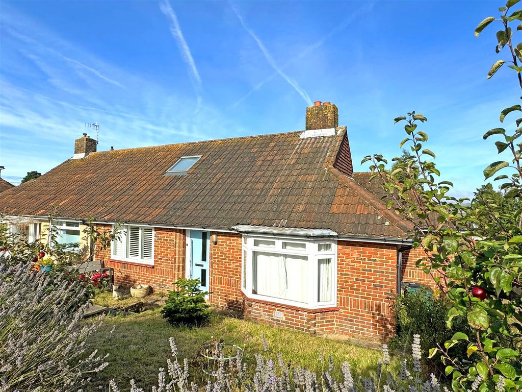 Property photo 1 of 22 E1.Jpg