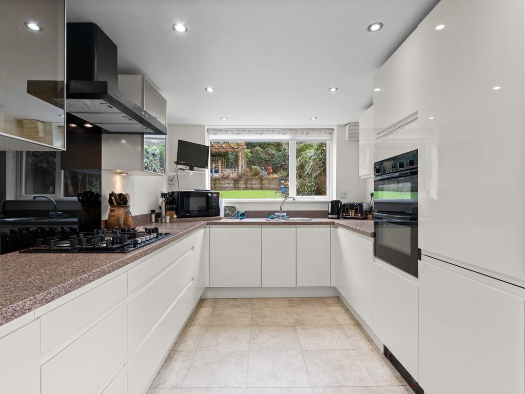 Property photo 3 of 38