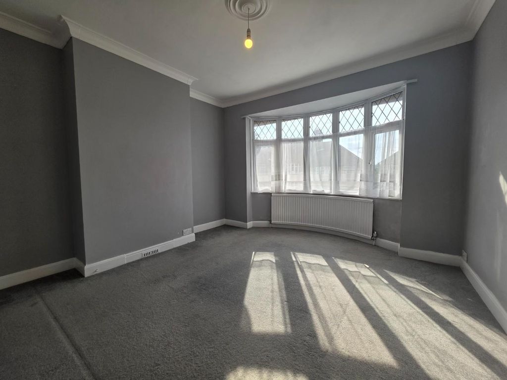 Property photo 3 of 11 1.Jpg
