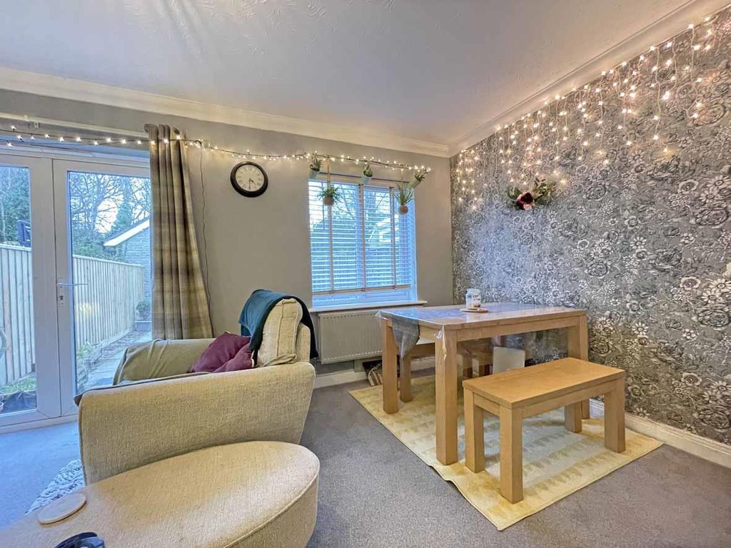 Property photo 3 of 18 Temeraire Road 57 Dining Area...Jpg