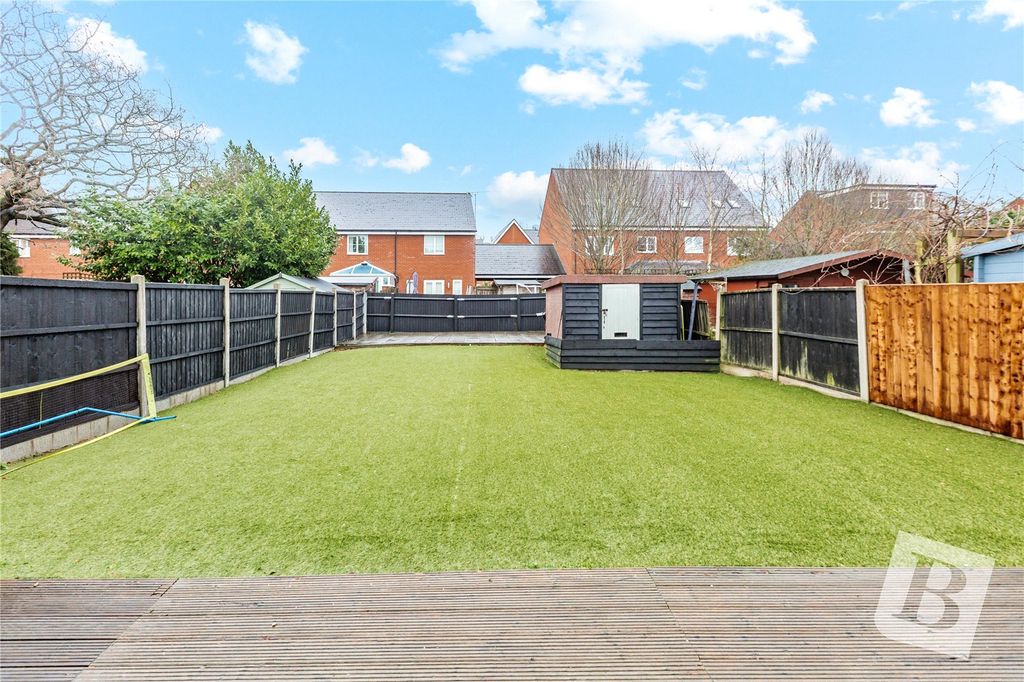 Property photo 2 of 24 Picture No. 27