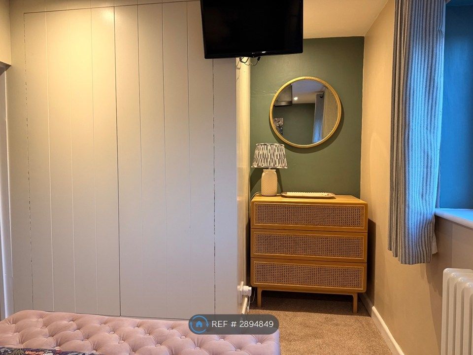 Property photo 2 of 10 Double Wardrobe, Chest Of Drawers &amp; Tv