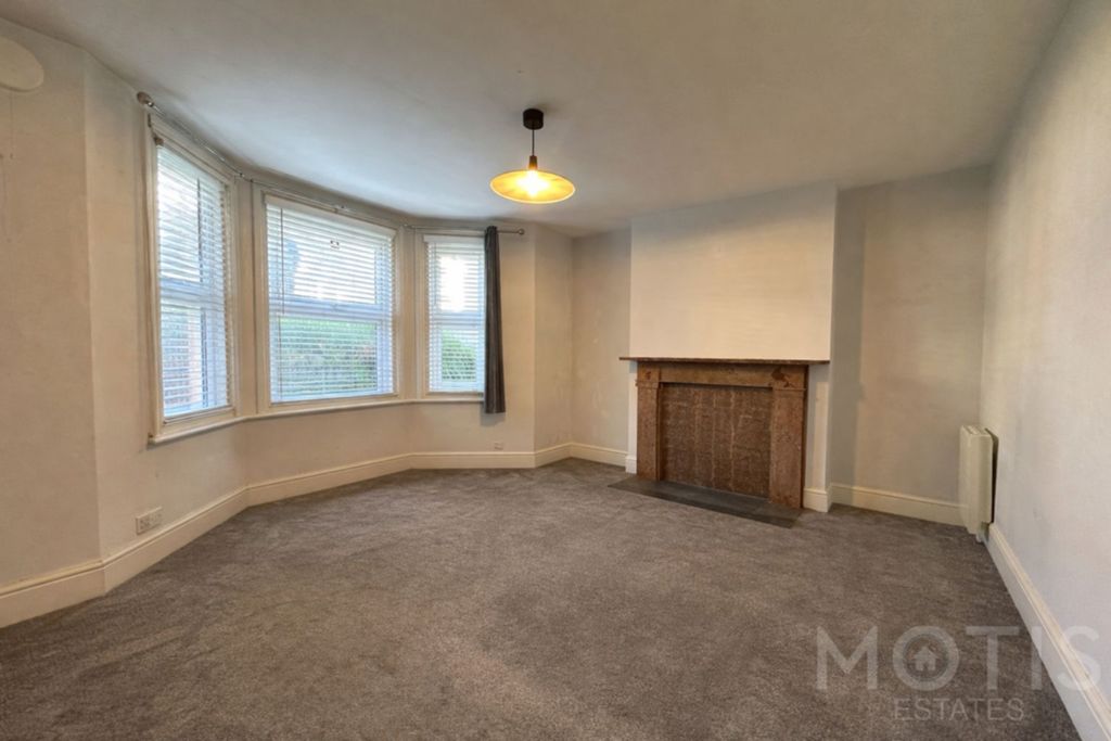 Property photo 2 of 8 Photo 1