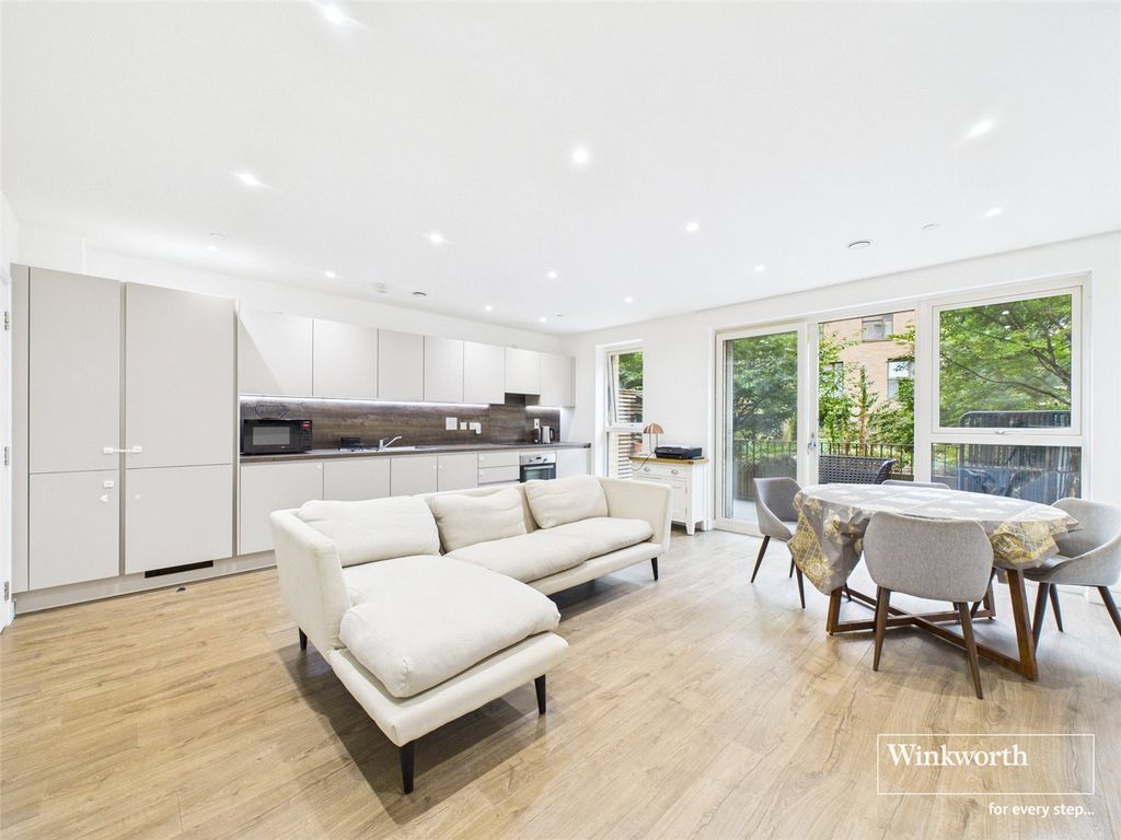 Property photo 2 of 10 Living Room