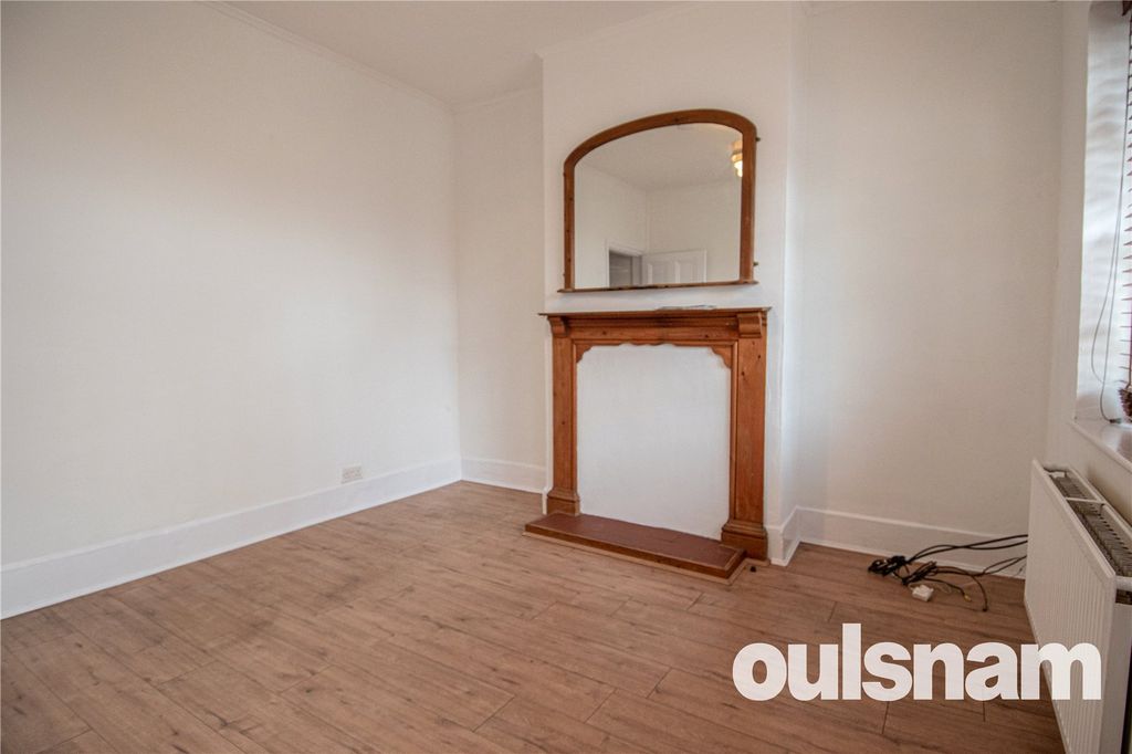 Property photo 3 of 14 Picture No. 01
