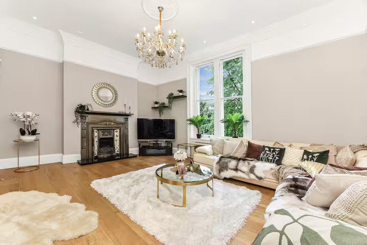 Property photo 1 of 10
