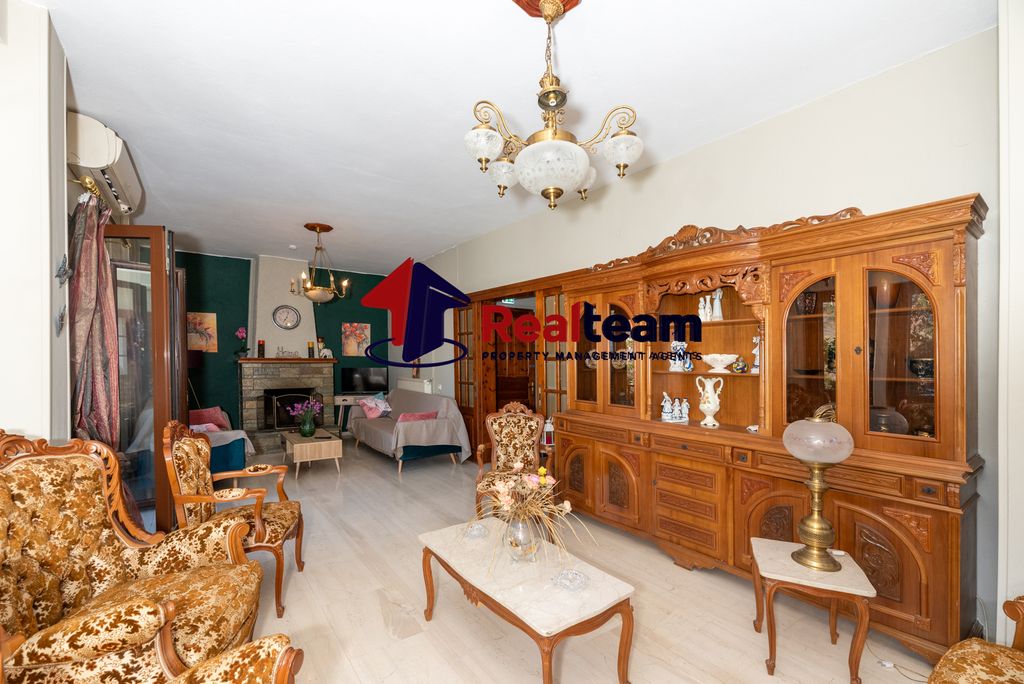 Property photo 3 of 26