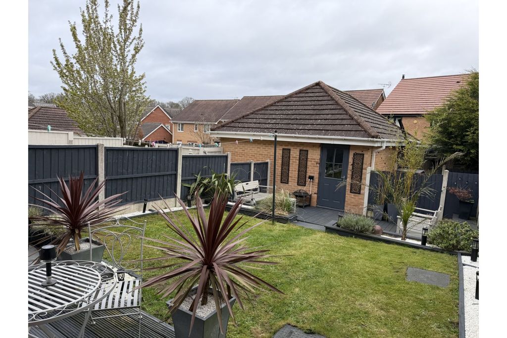 Property photo 3 of 24