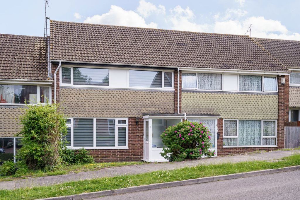 Property photo 2 of 39