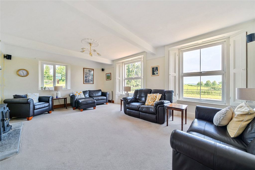 Property photo 3 of 19 Living Room