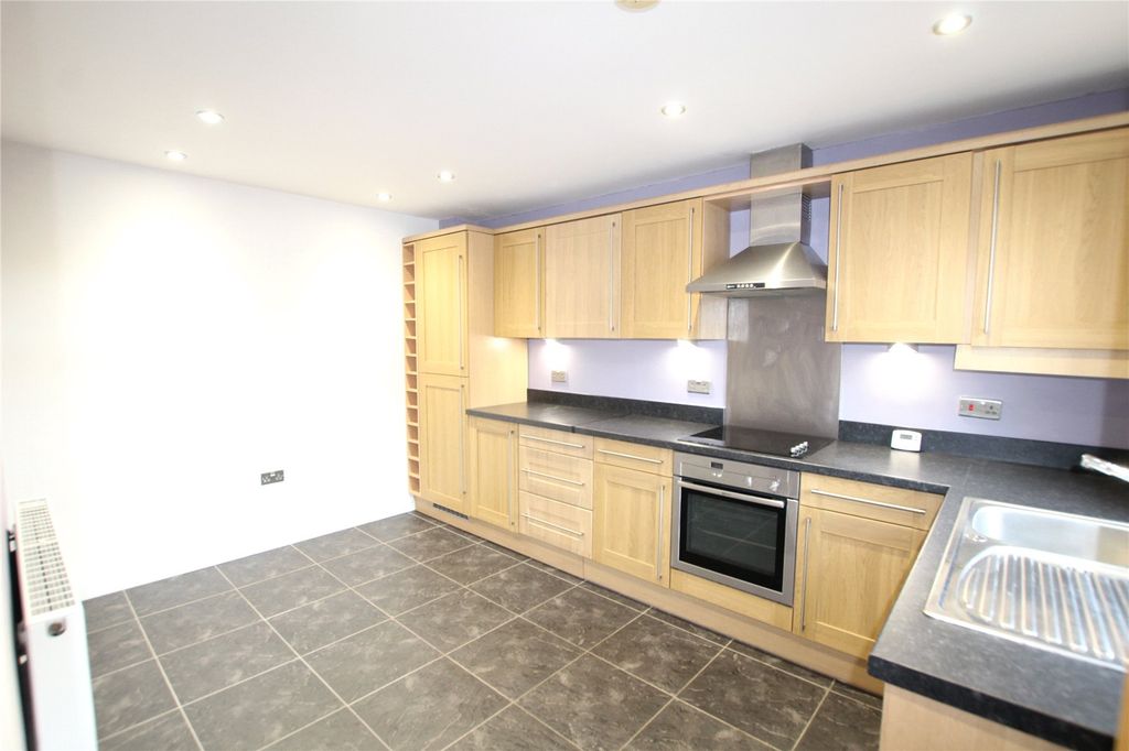 Property photo 2 of 21 Kitchen Diner