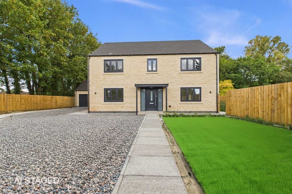 Property photo 1 of 41 Ewemove - Spalding - Pinstock Lane - Front Of Hous