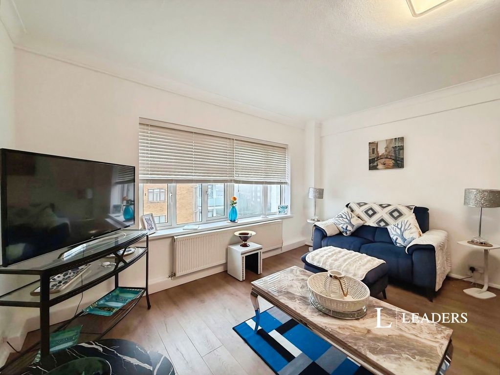 Property photo 2 of 12 Pbox-Img.Jpg