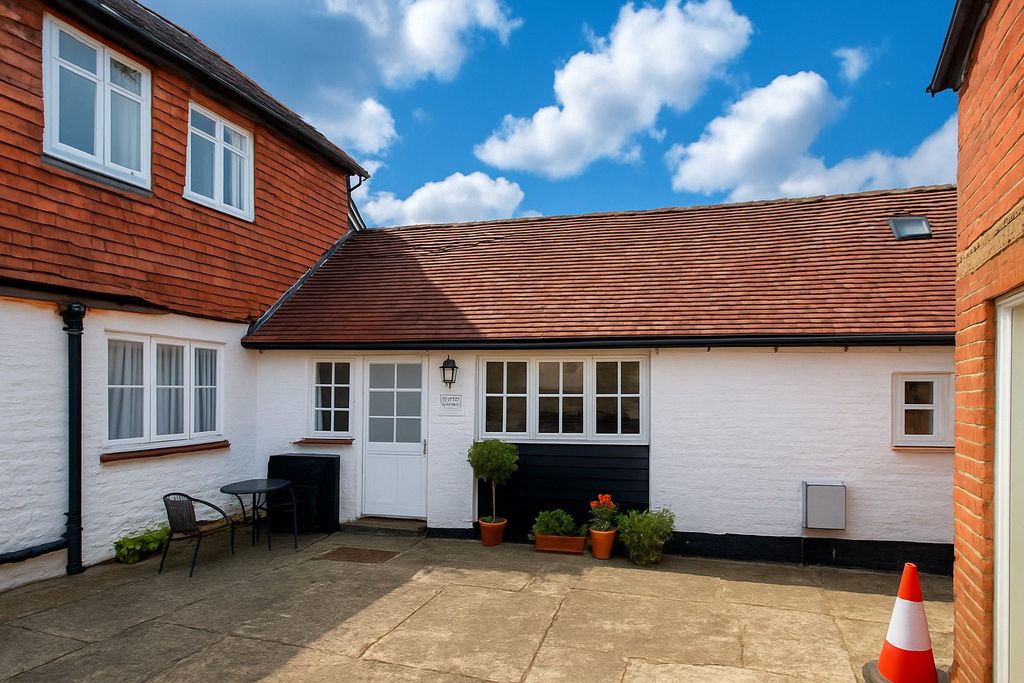 Property photo 3 of 4 Picture No. 18