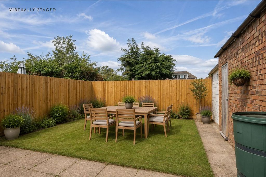 Property photo 3 of 20