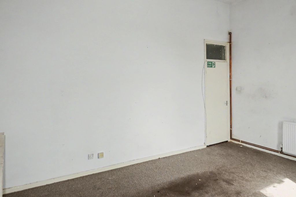 Property photo 3 of 18 First Floor, 10 Ripon Street, Plungington, Preston, Lancashire, Pr1 7Ul