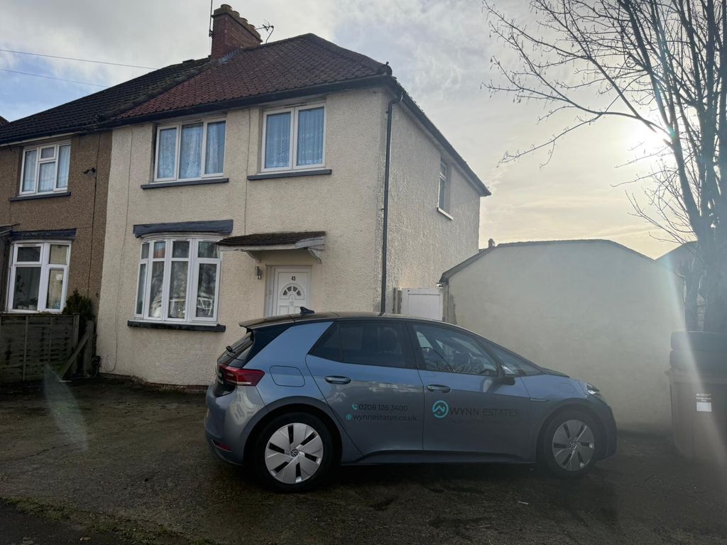 Property photo 2 of 13