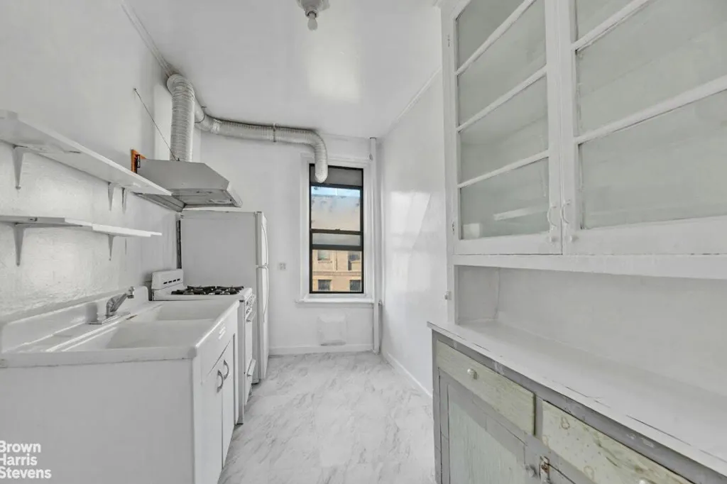 Property photo 3 of 10 <Alttext/>