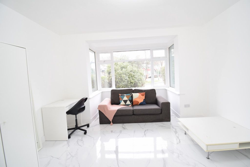 Property photo 1 of 4