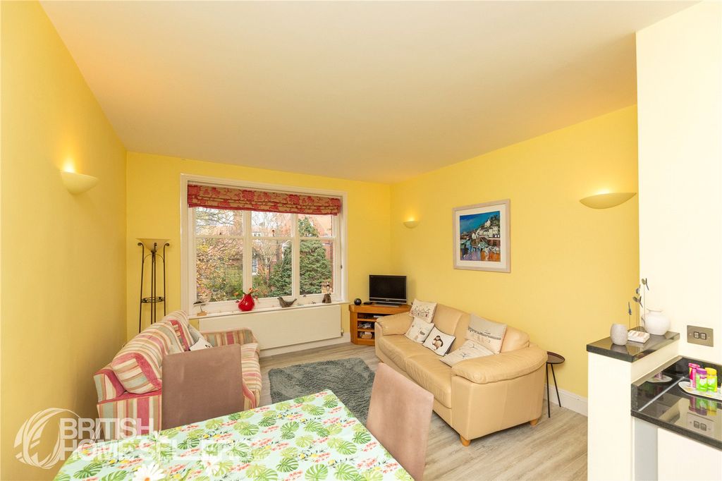 Property photo 3 of 14 Picture No. 10