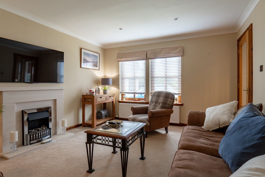 Property photo 2 of 45