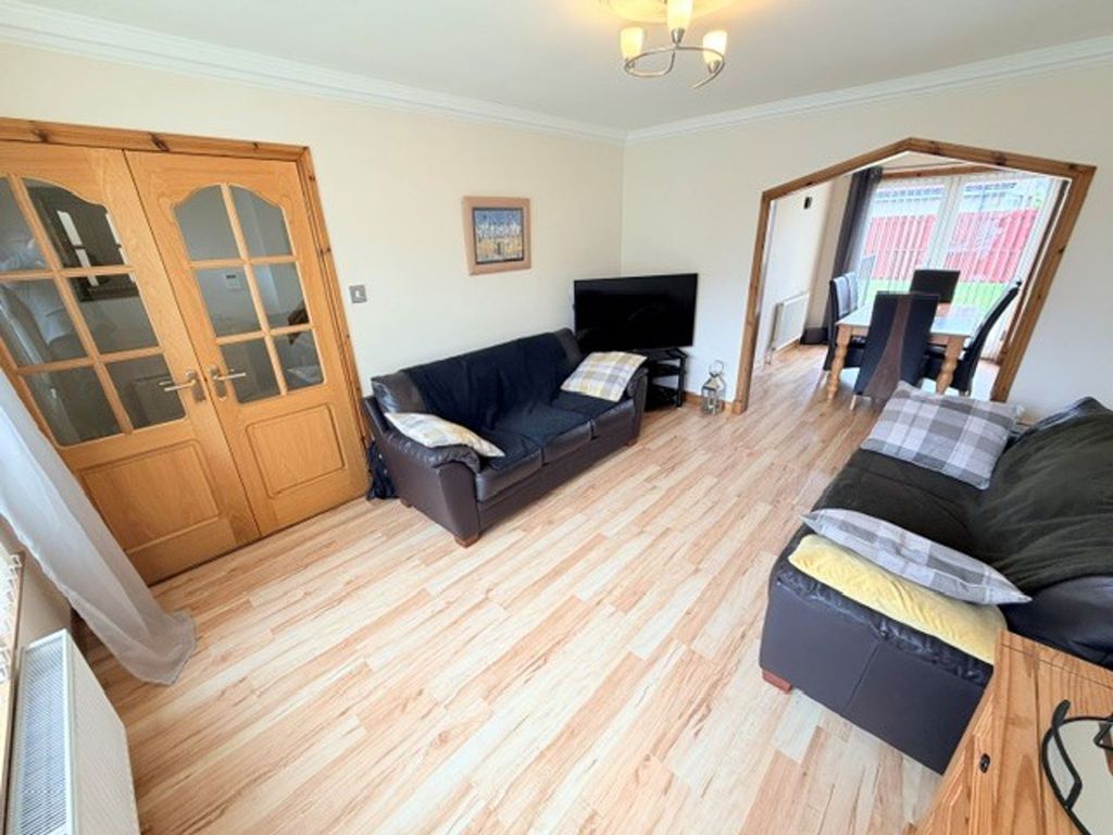 Property photo 3 of 23