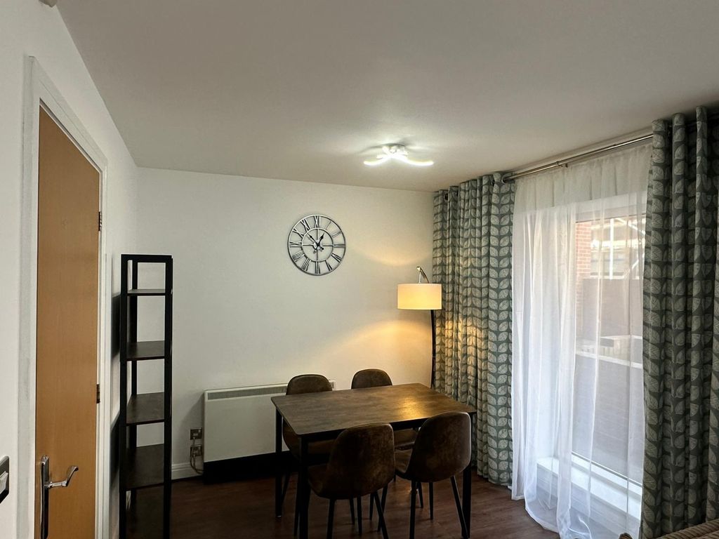Property photo 3 of 13 Dining Area