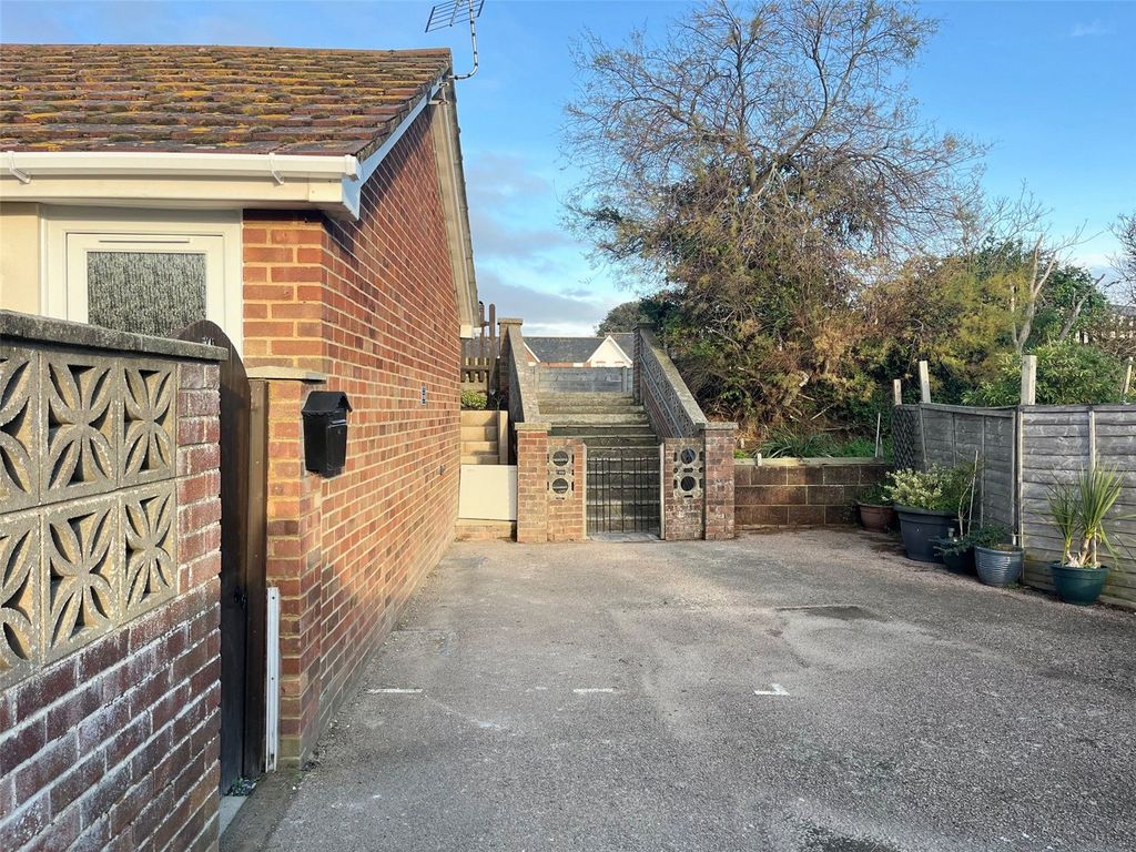 Property photo 3 of 17 Picture No. 39