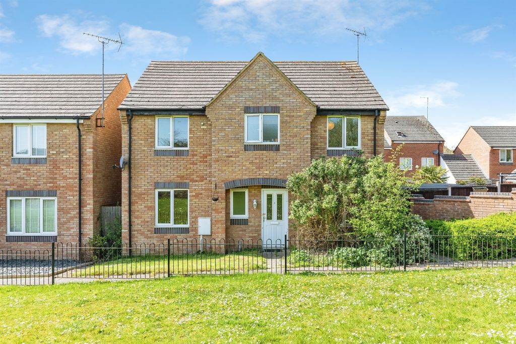 Property photo 1 of 13