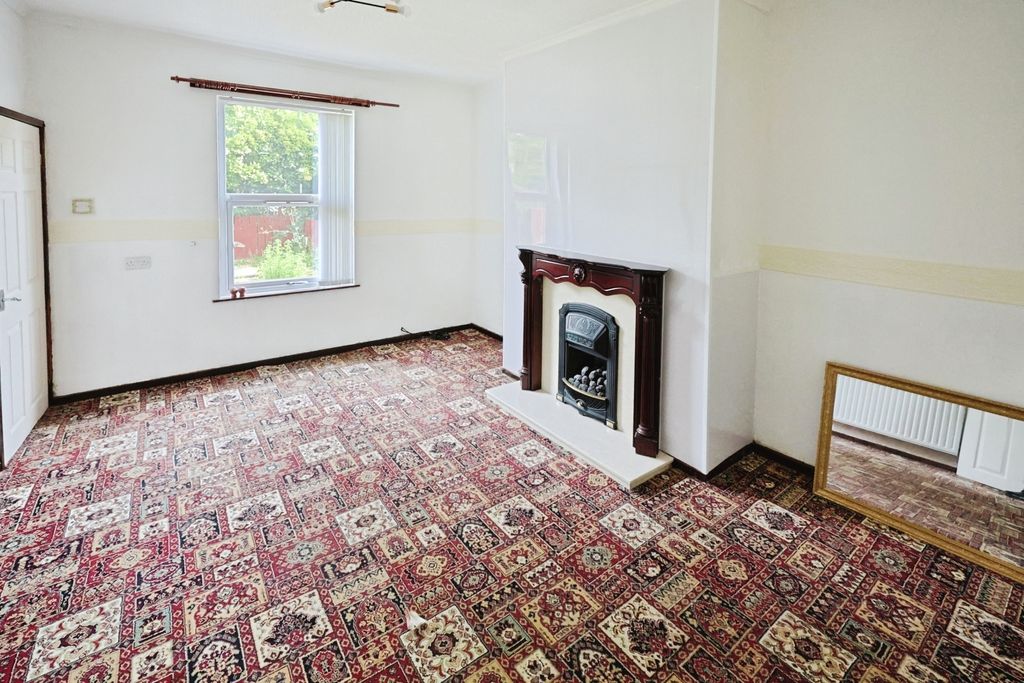 Property photo 2 of 8 Pbox-Img.Jpg