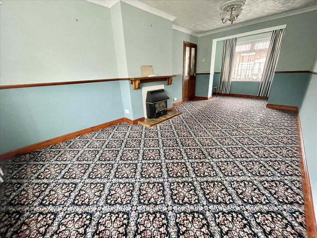 Property photo 3 of 12 Lounge (Through Room)