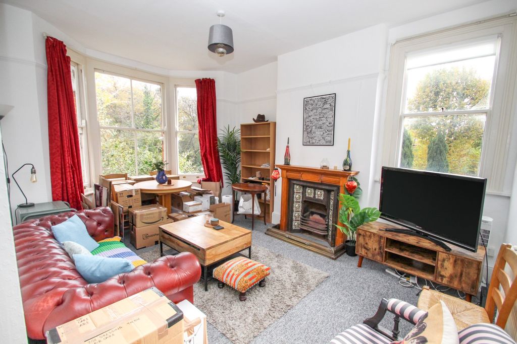 Property photo 2 of 10 1265991
