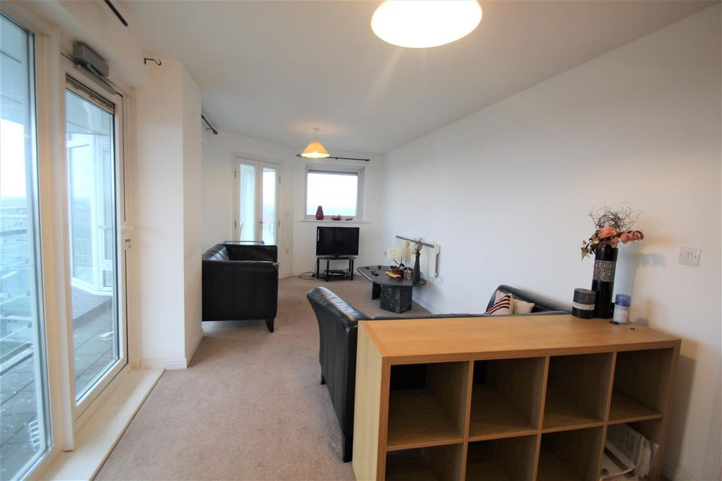 Property photo 2 of 12