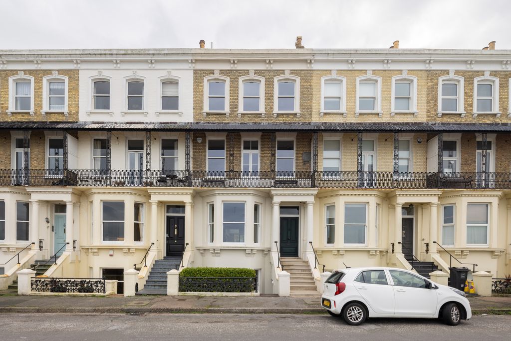 Property photo 2 of 36 321384 - A0Op600000Bhuj3Man_N3.Jpg