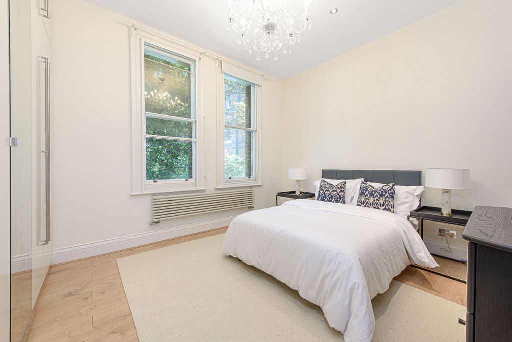 Property photo 3 of 12