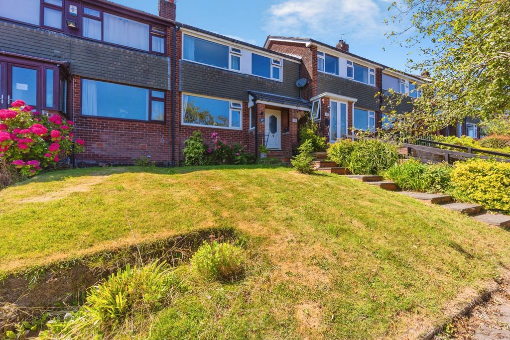 Property photo 1 of 32