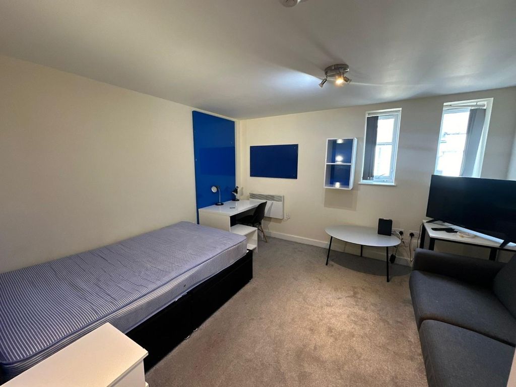 Property photo 1 of 6 2De3Bbcd-A795-4Fd0-Afdc-cd1000Cfd445.Jpg