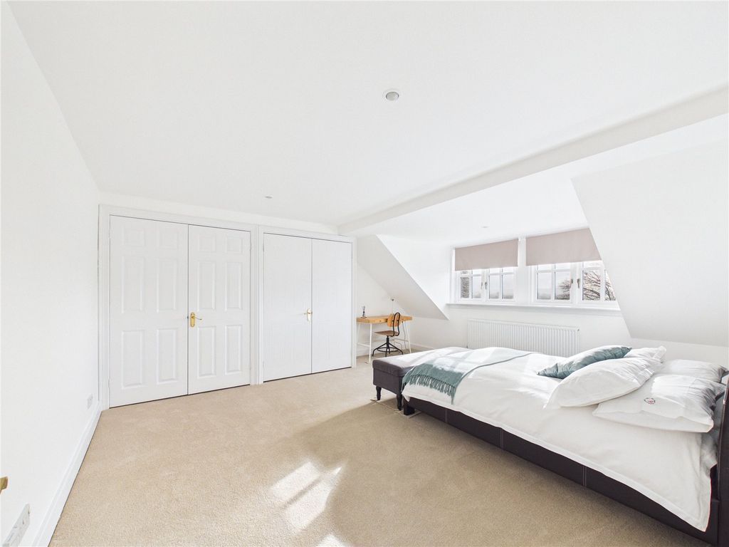 Property photo 1 of 12 Picture No. 29